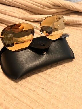Diff Gold reflective Rimless Aviator Sunglasses